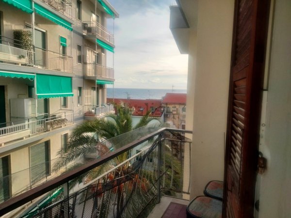 appartamento in affitto ad Ospedaletti