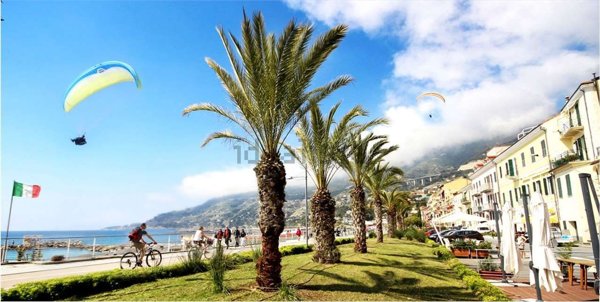 negozio in affitto ad Ospedaletti