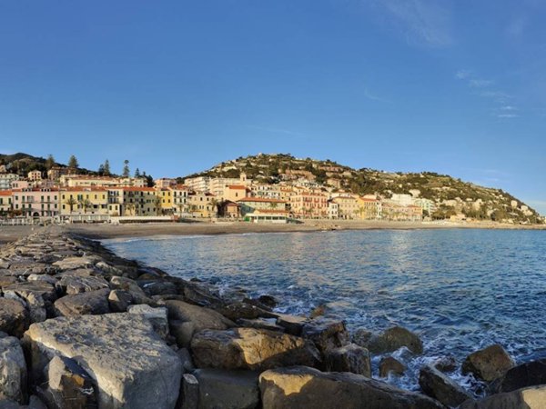 appartamento in affitto ad Ospedaletti