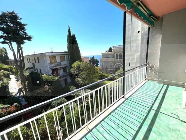 appartamento in affitto ad Ospedaletti
