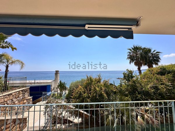 appartamento in affitto ad Ospedaletti