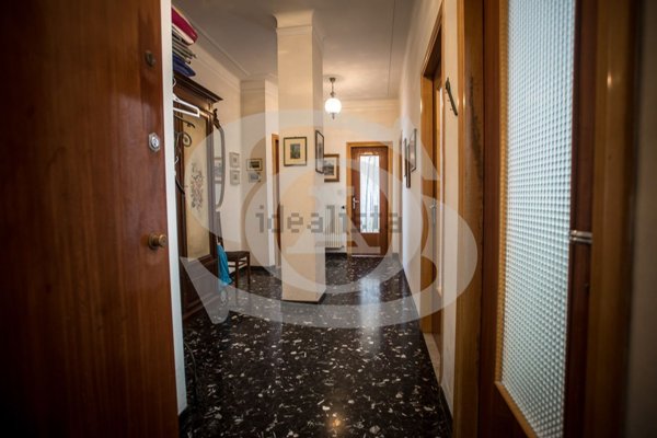 appartamento in affitto ad Ospedaletti in zona Porrine