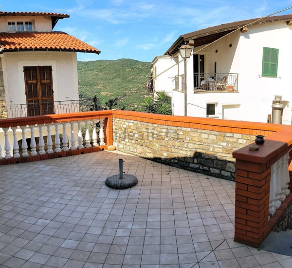 appartamento in affitto a Pontedassio in zona Bestagno