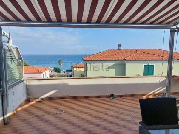 appartamento in affitto a Riva Ligure