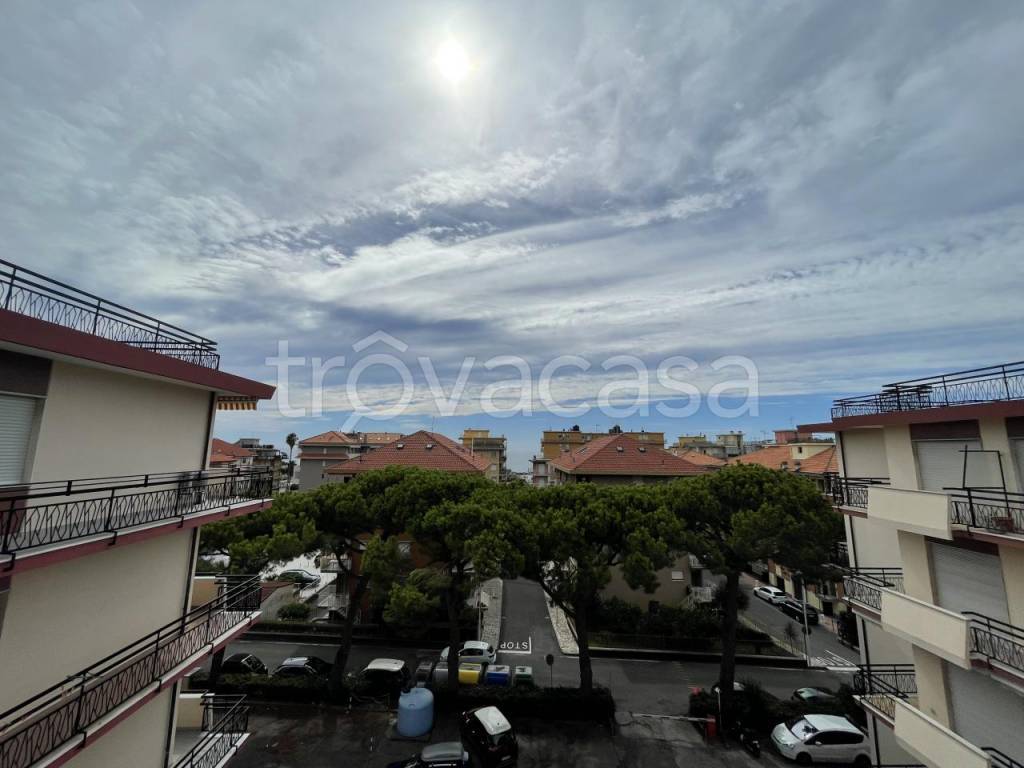 appartamento in affitto a San Bartolomeo al Mare