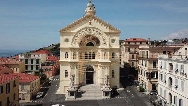appartamento in affitto a Sanremo in zona Bussana