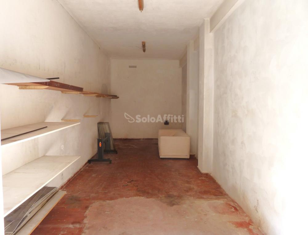 locale di sgombero in affitto a Sanremo