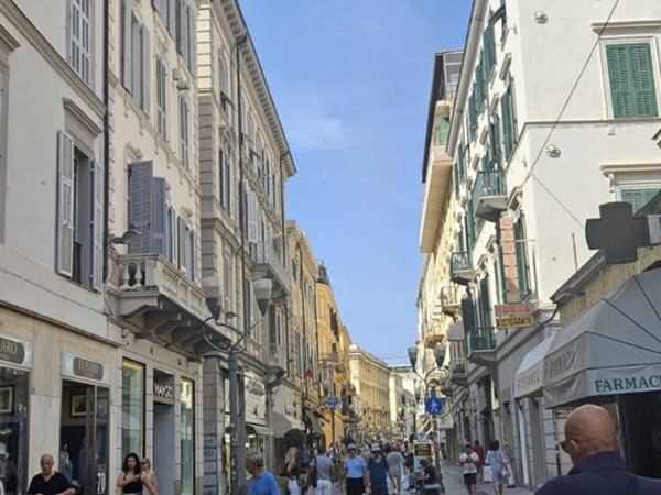 negozio in affitto a Sanremo
