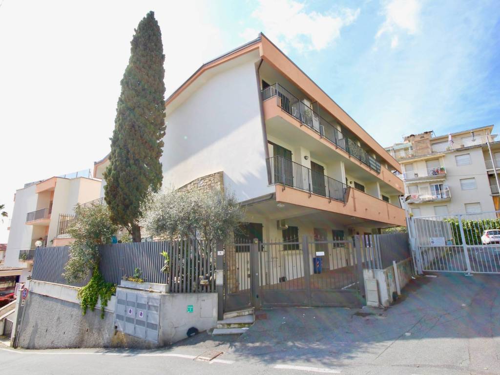 appartamento in affitto a Sanremo