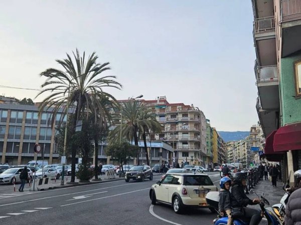 negozio in affitto a Sanremo