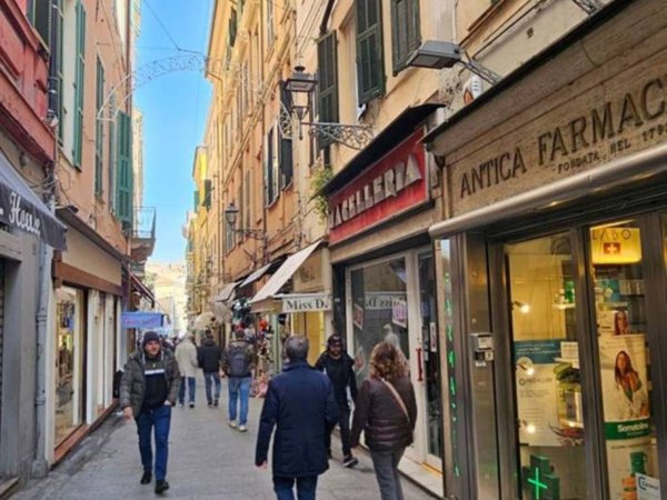 negozio in affitto a Sanremo