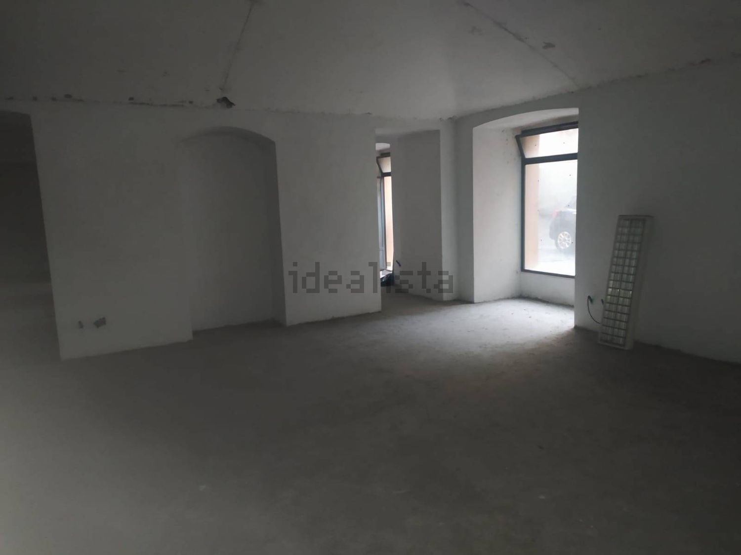 locale commerciale in affitto a Sanremo