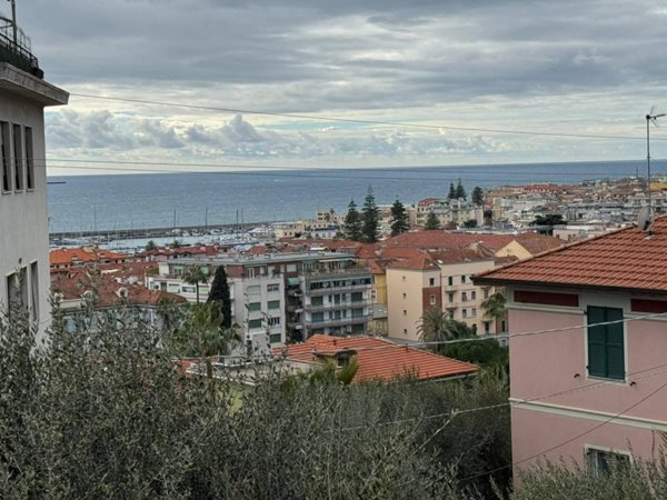 appartamento in affitto a Sanremo