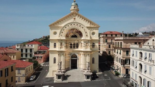 appartamento in affitto a Sanremo in zona Bussana