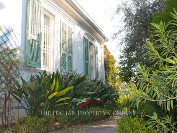 casa indipendente in affitto a Sanremo
