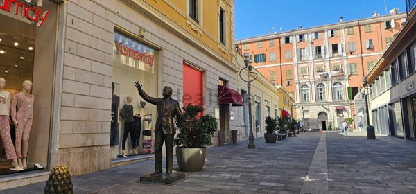 negozio in affitto a Sanremo