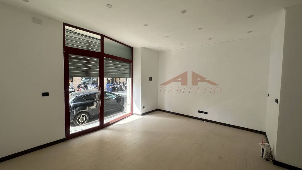 negozio in affitto a Sanremo