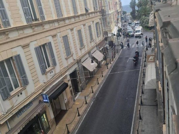 negozio in affitto a Sanremo