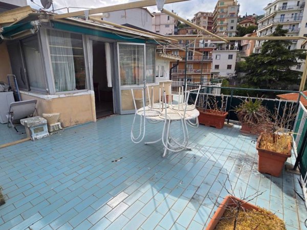appartamento in affitto a Sanremo in zona Poggio