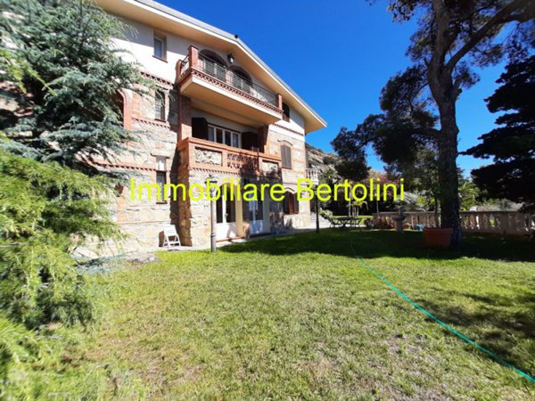 casa indipendente in affitto a Sanremo