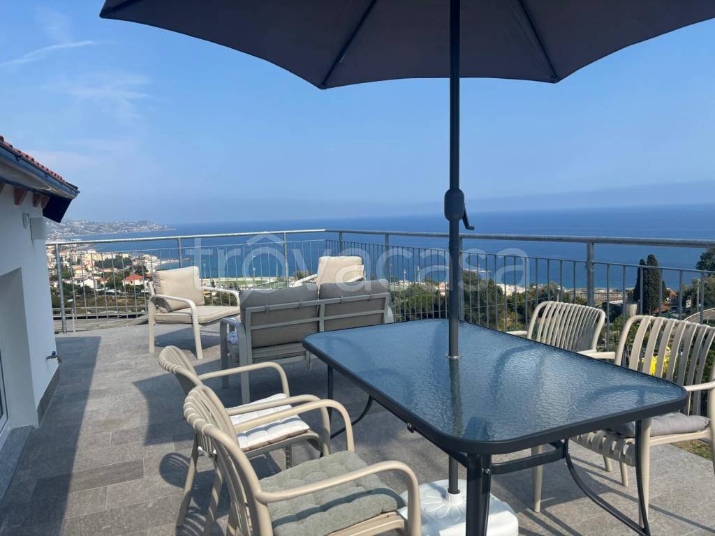 appartamento in affitto a Sanremo in zona Coldirodi