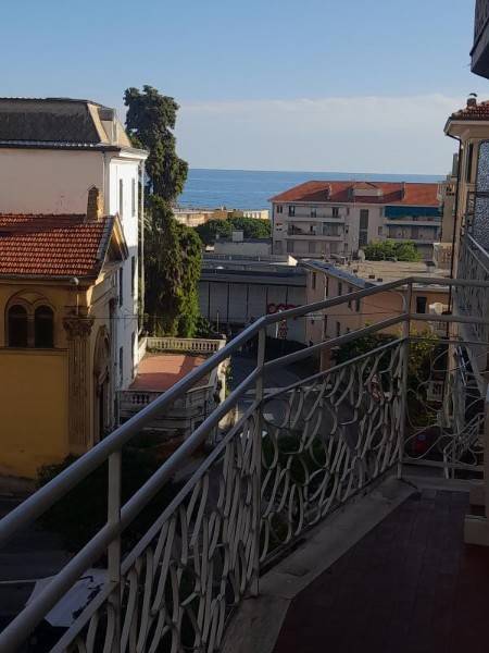appartamento in affitto a Sanremo in zona Coldirodi