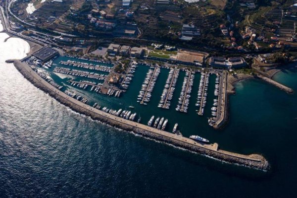 negozio in affitto a Santo Stefano al Mare