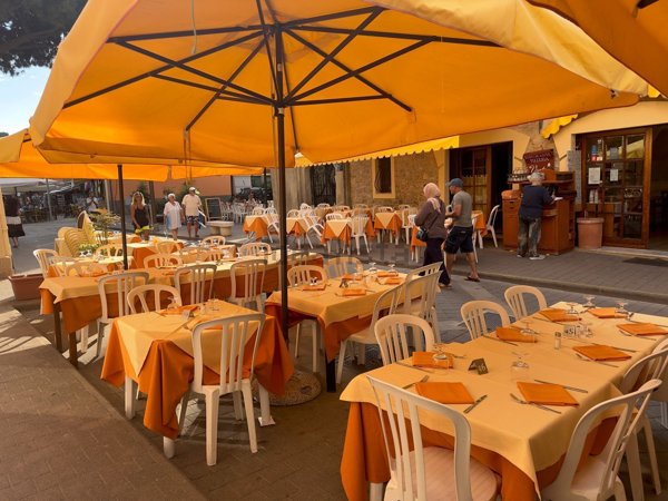 negozio in affitto a Taggia in zona Arma di Taggia