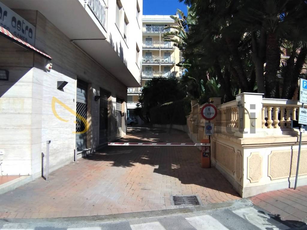 casa indipendente in affitto a Taggia in zona Arma di Taggia