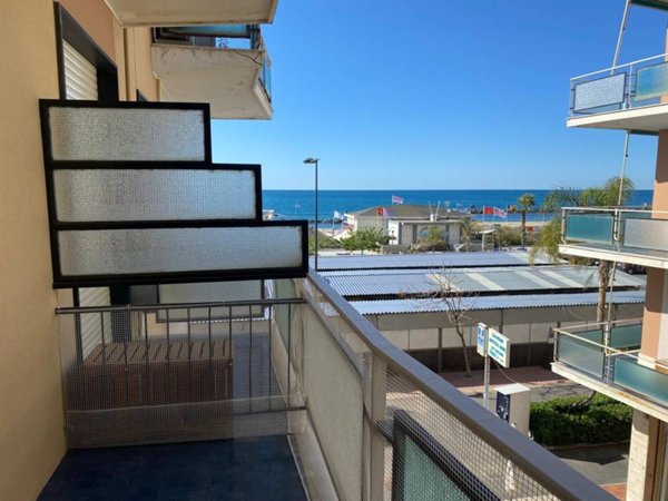 appartamento in affitto a Taggia in zona Arma di Taggia