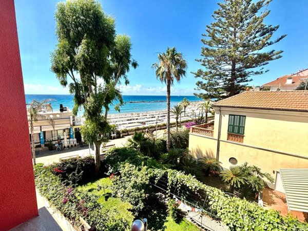 appartamento in affitto a Taggia in zona Arma di Taggia