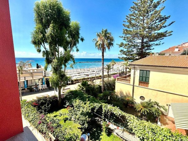 appartamento in affitto a Taggia in zona Arma di Taggia