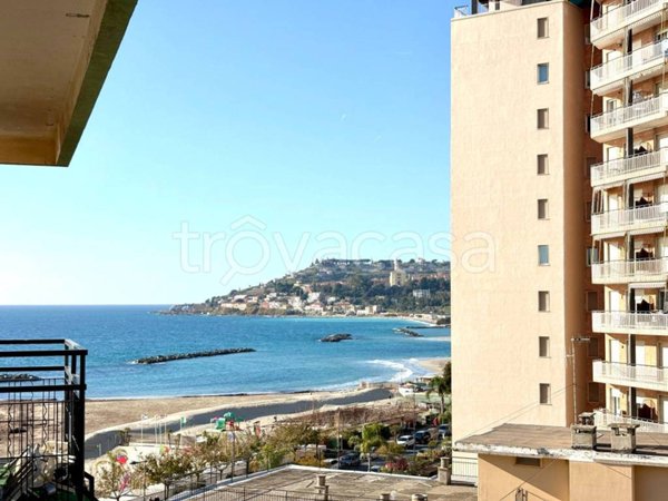 appartamento in affitto a Taggia in zona Arma di Taggia