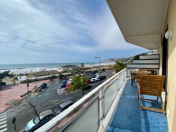 appartamento in affitto a Taggia in zona Arma di Taggia