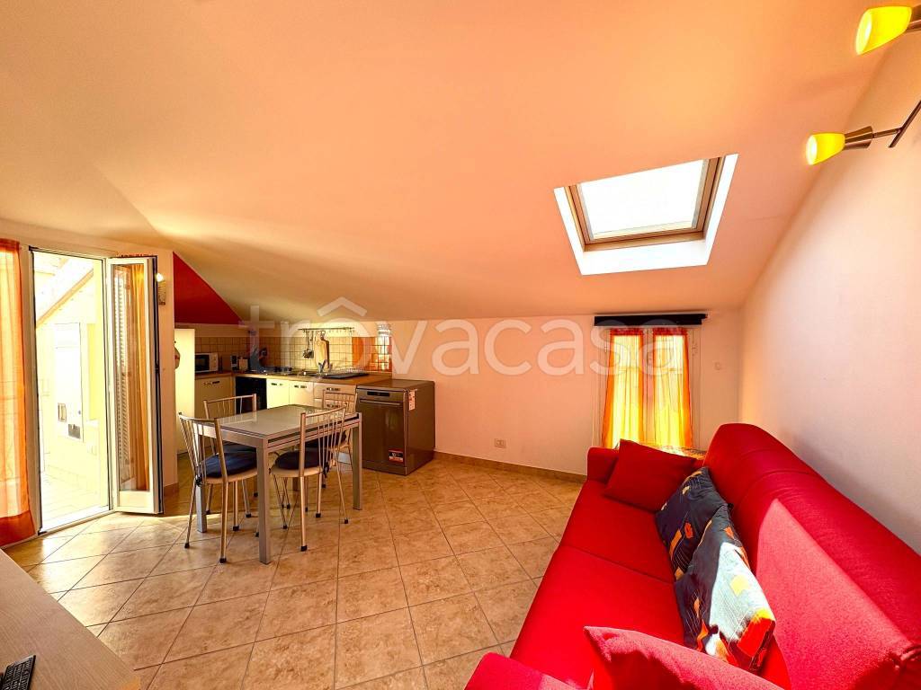 appartamento in affitto a Taggia in zona Arma di Taggia