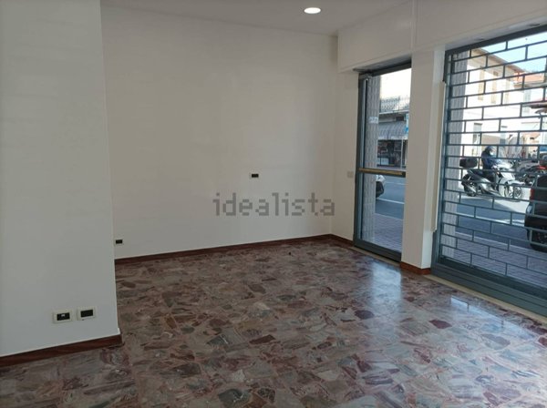 negozio in affitto a Vallecrosia