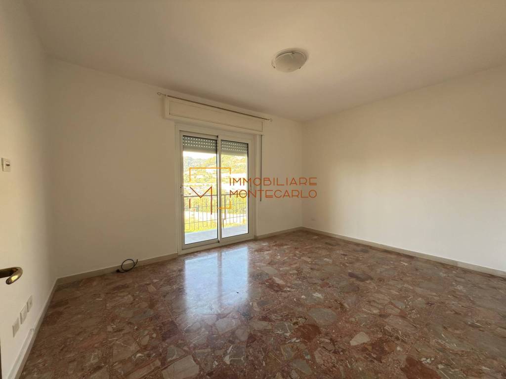 appartamento in affitto a Vallecrosia