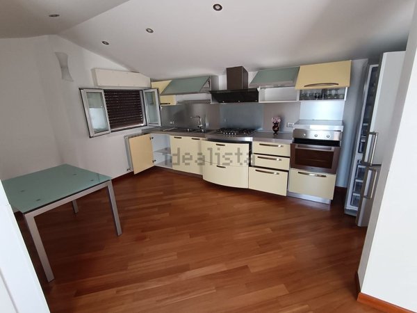 appartamento in affitto a Vallecrosia