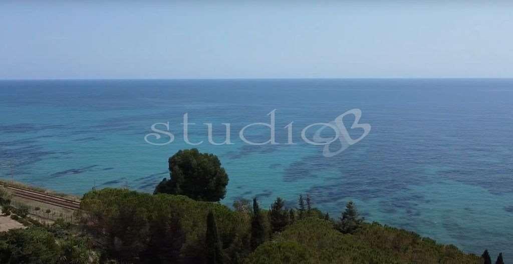 casa indipendente in affitto a Ventimiglia in zona Latte