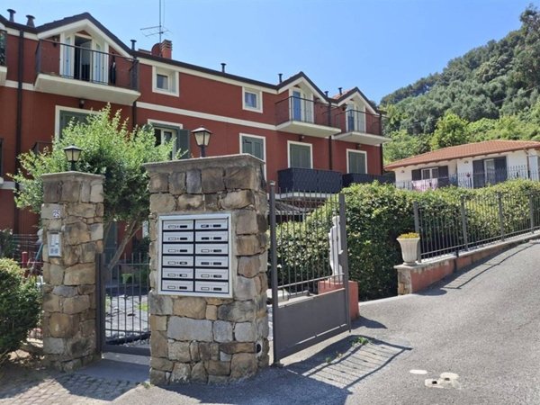 appartamento in affitto a Ventimiglia in zona Latte