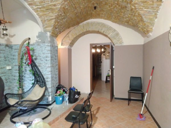 locale commerciale in affitto a Ventimiglia