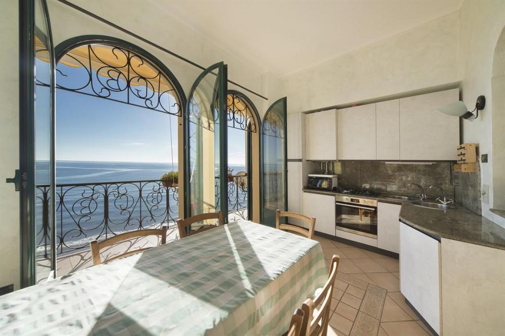 appartamento in affitto ad Alassio