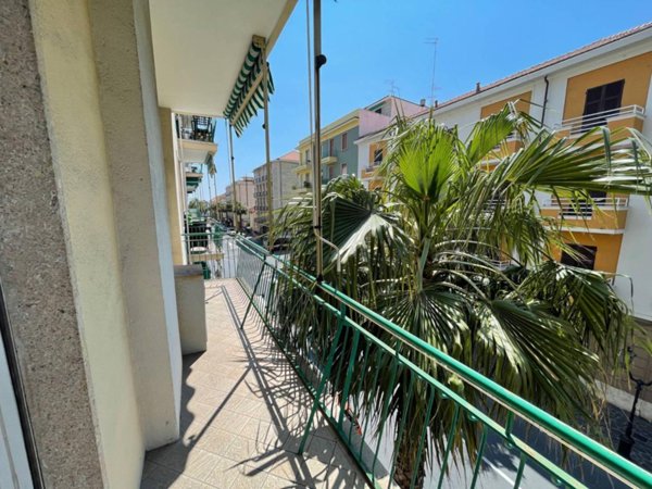appartamento in affitto ad Alassio