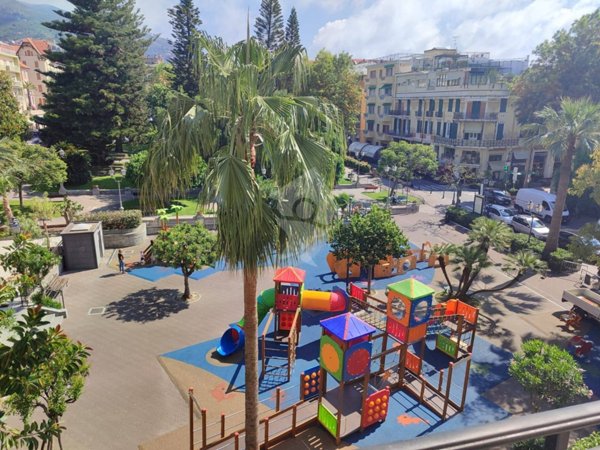 appartamento in affitto ad Alassio