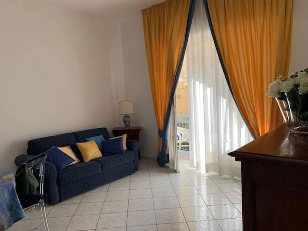 appartamento in affitto ad Alassio