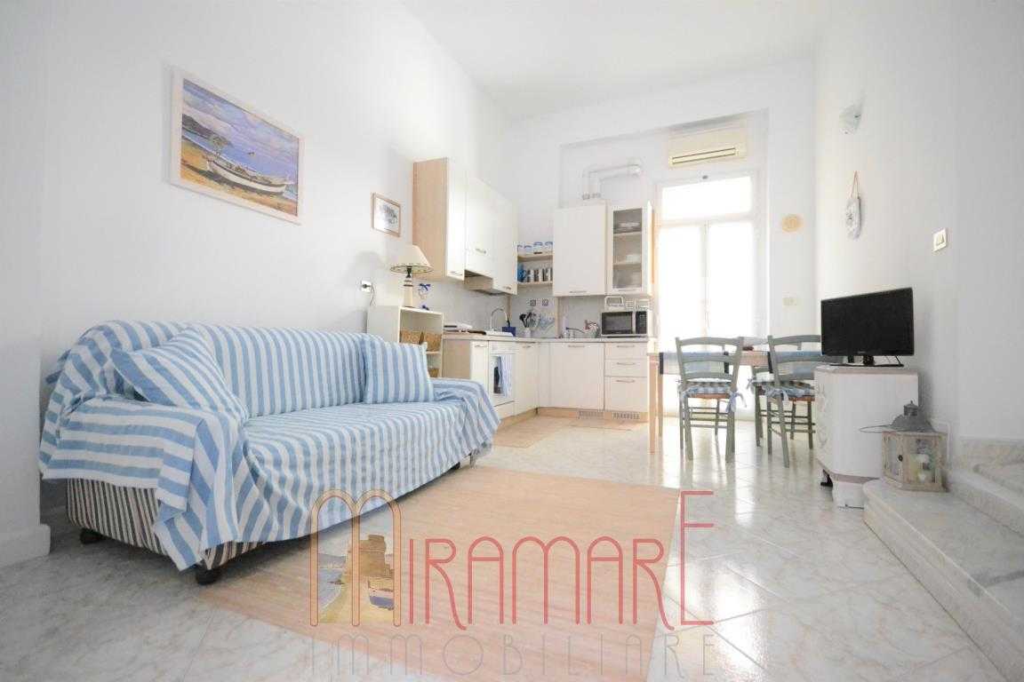 appartamento in affitto ad Alassio