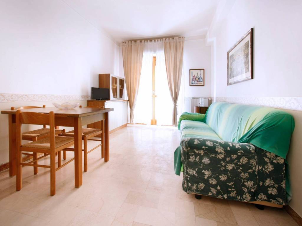 appartamento in affitto ad Alassio