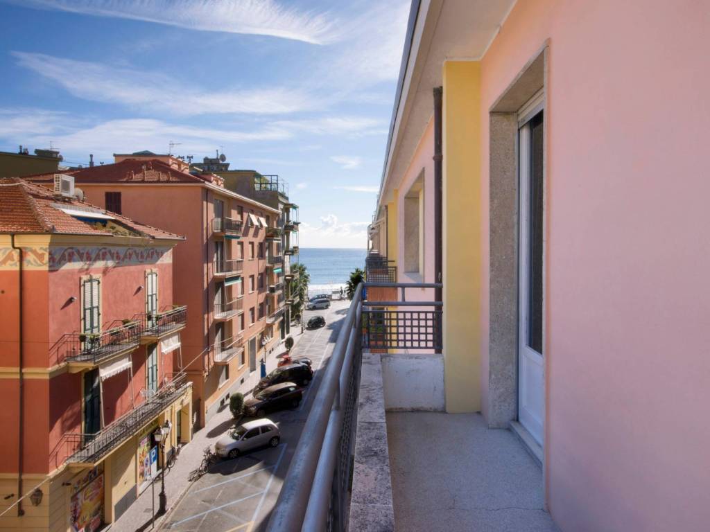 appartamento in affitto ad Alassio