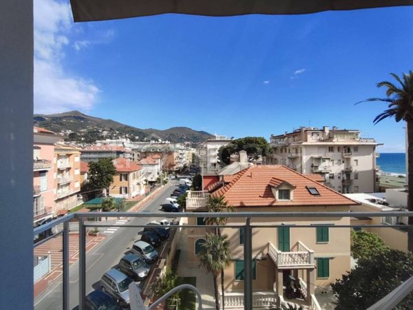appartamento in affitto ad Alassio