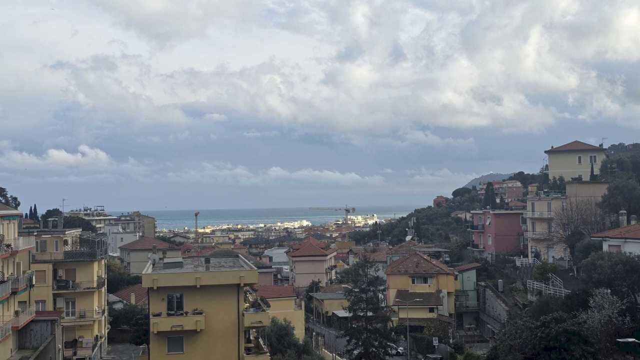 appartamento in affitto ad Alassio
